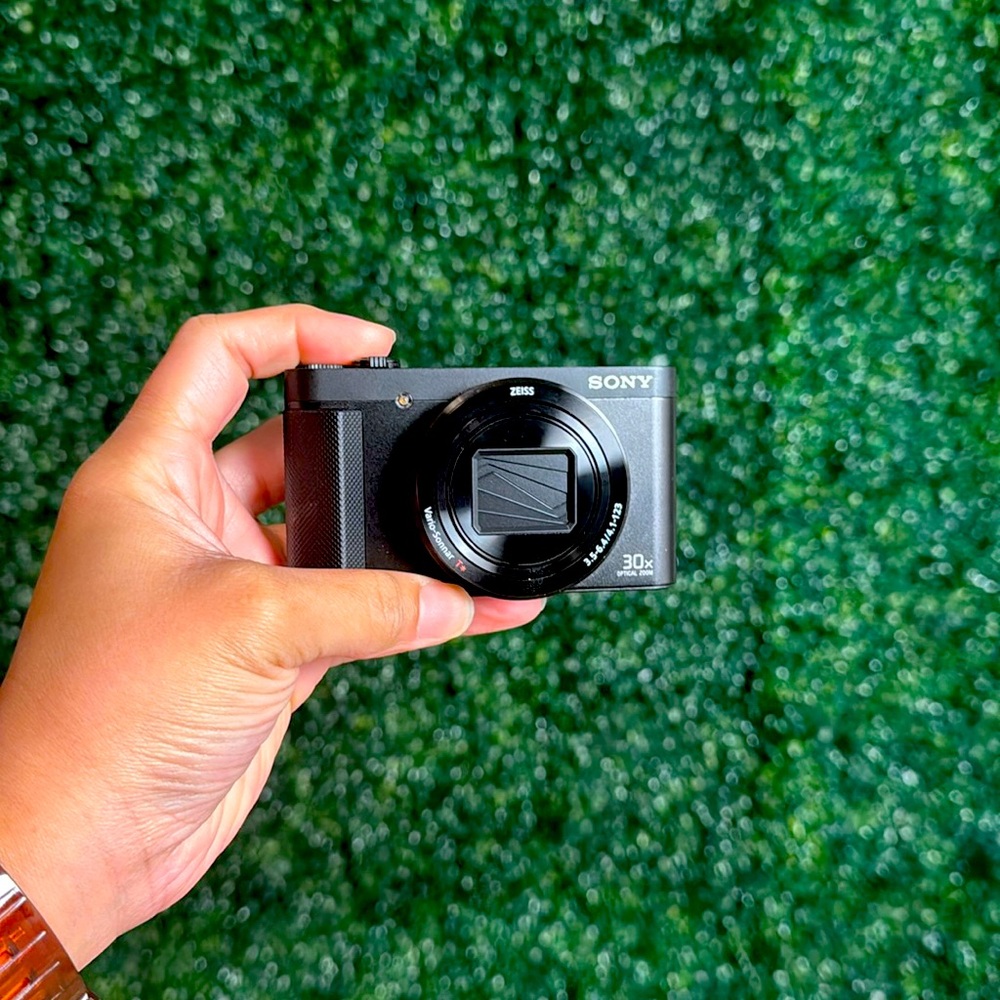 Sony cybershot DSC-HX80